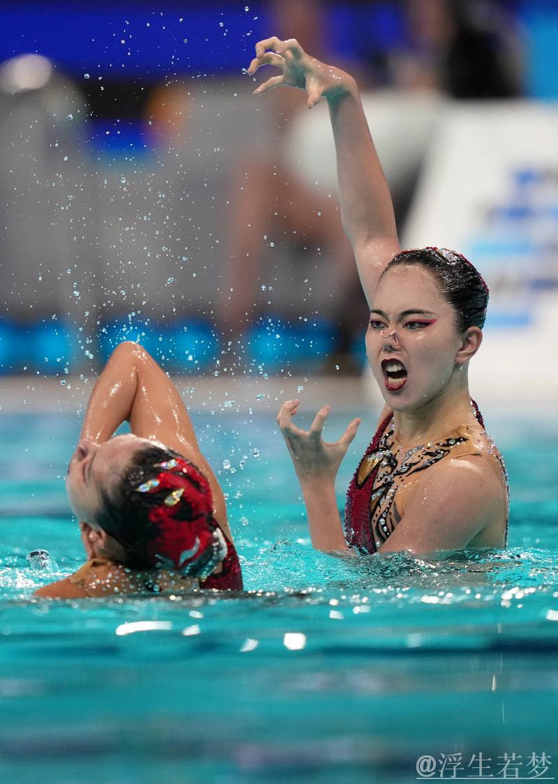 花样游泳世界杯总决赛：双人混合技术自选