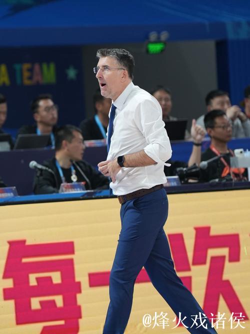 前功勋教练格兰特回归一线队 出任拜仁助教 前功勋教练格兰特回归一线队 出任拜仁助教