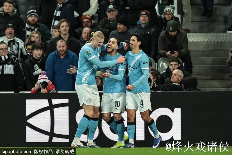 联赛杯-塞梅尼奥连场破门谢尔基建功 曼城2-0纽卡 联赛杯-塞梅尼奥连场破门谢尔基建功 曼城2-0纽卡