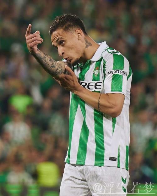 贝蒂斯2-1力克佛罗伦萨占先机 安东尼世界波德赫亚神勇扑救 贝蒂斯2-1力克佛罗伦萨占先机 安东尼世界波德赫亚神勇扑救