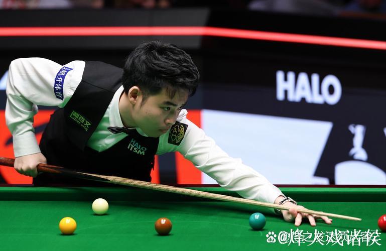 斯佳辉4-2战胜刘宏宇 晋级斯诺克英格兰公开赛32强 斯佳辉4-2战胜刘宏宇 晋级斯诺克英格兰公开赛32强